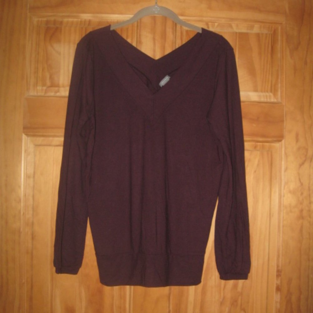 Ann Taylor Burgundy V Neck Long Sleeve Blouse